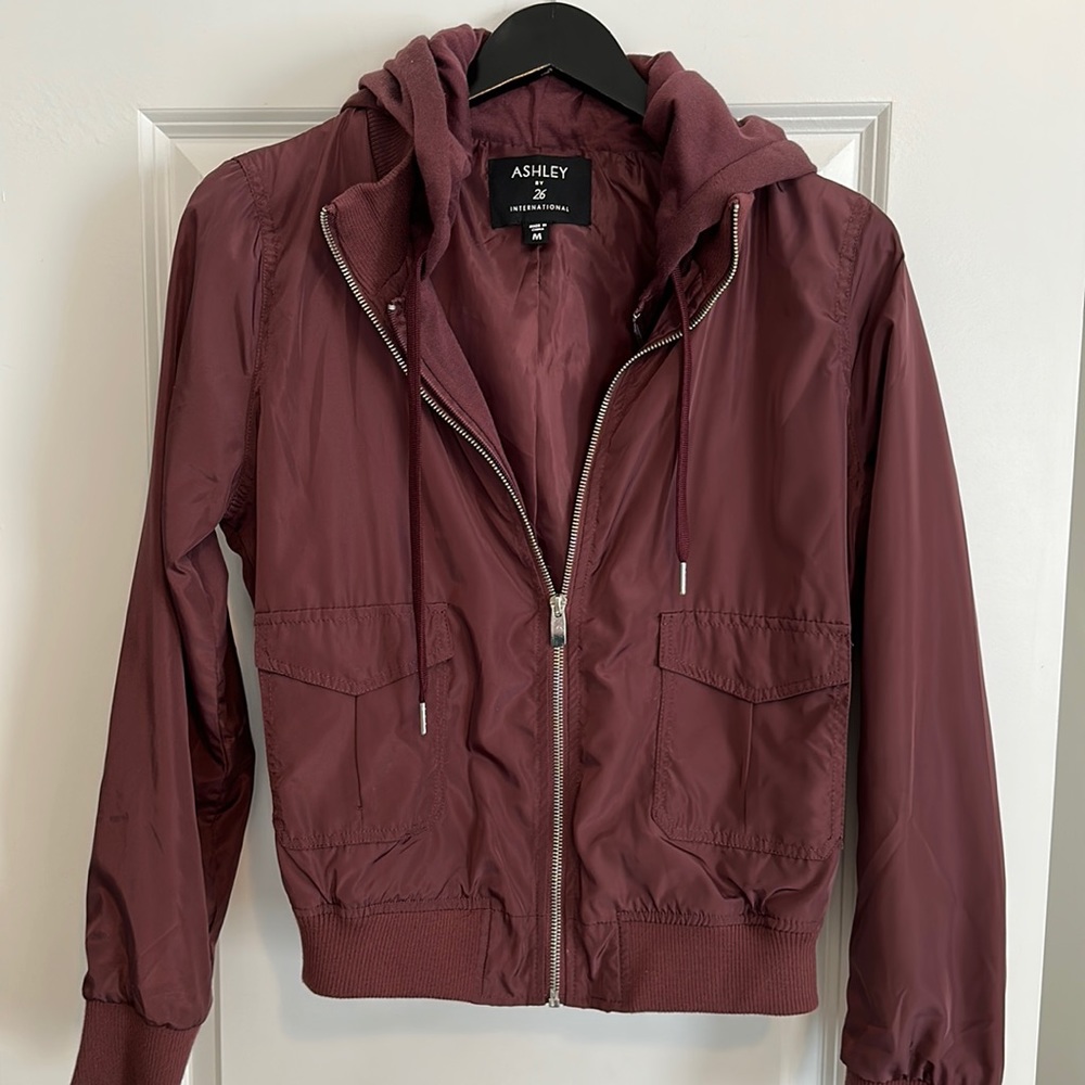 Burgundy jacket, Size M